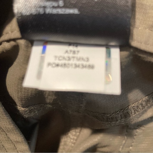 THE NORTH FACE Sz 12 Khaki Convertible  Hiking Pants with Many Pockets - Picture 11 of 16